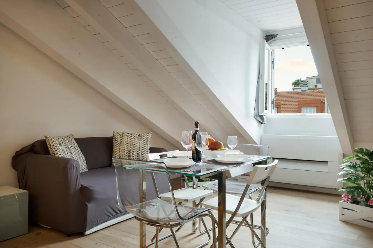 Milano Duomo-Central Station Wifi-Netflix-Metro Apartment
