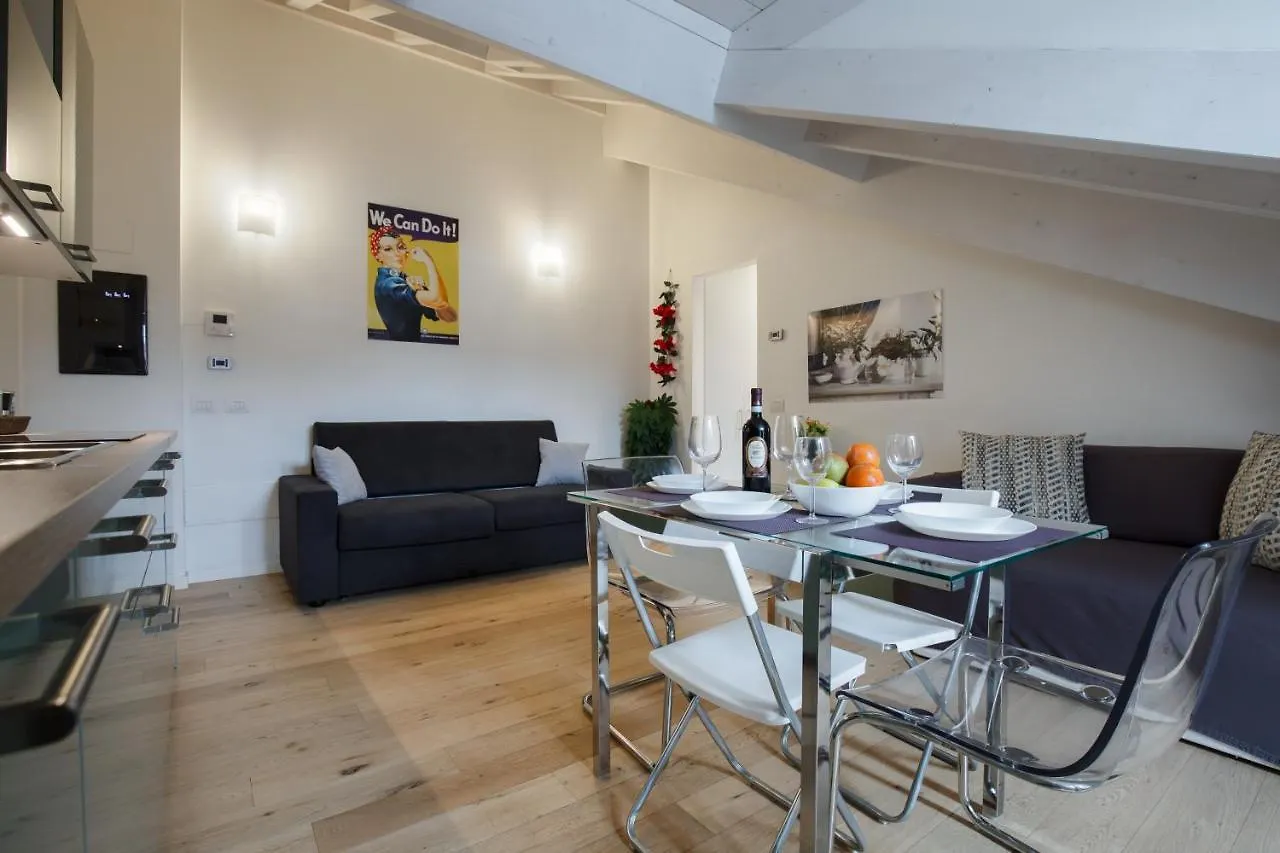 Milano Duomo-Central Station Wifi-Netflix-Metro Apartment